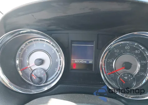 2016 Chrysler Town & Country Touring from USA, damaged, VIN 2C4RC1BGXGR231146